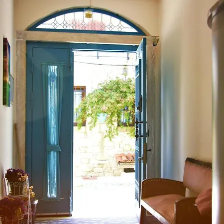 F&g לינה וארוחת בוקר