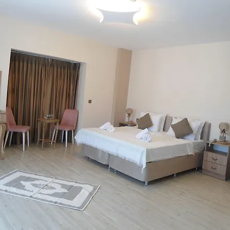 F&g Alaçatı