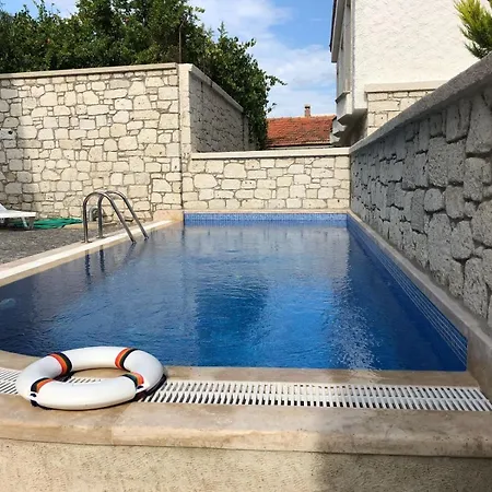 F&g فندق مبيت وإفطار