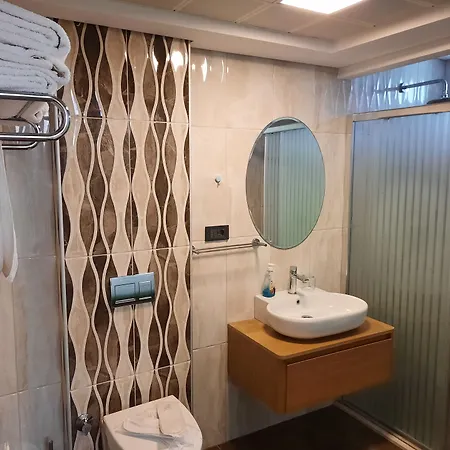 فندق مبيت وإفطار F&g ألاتشاتي